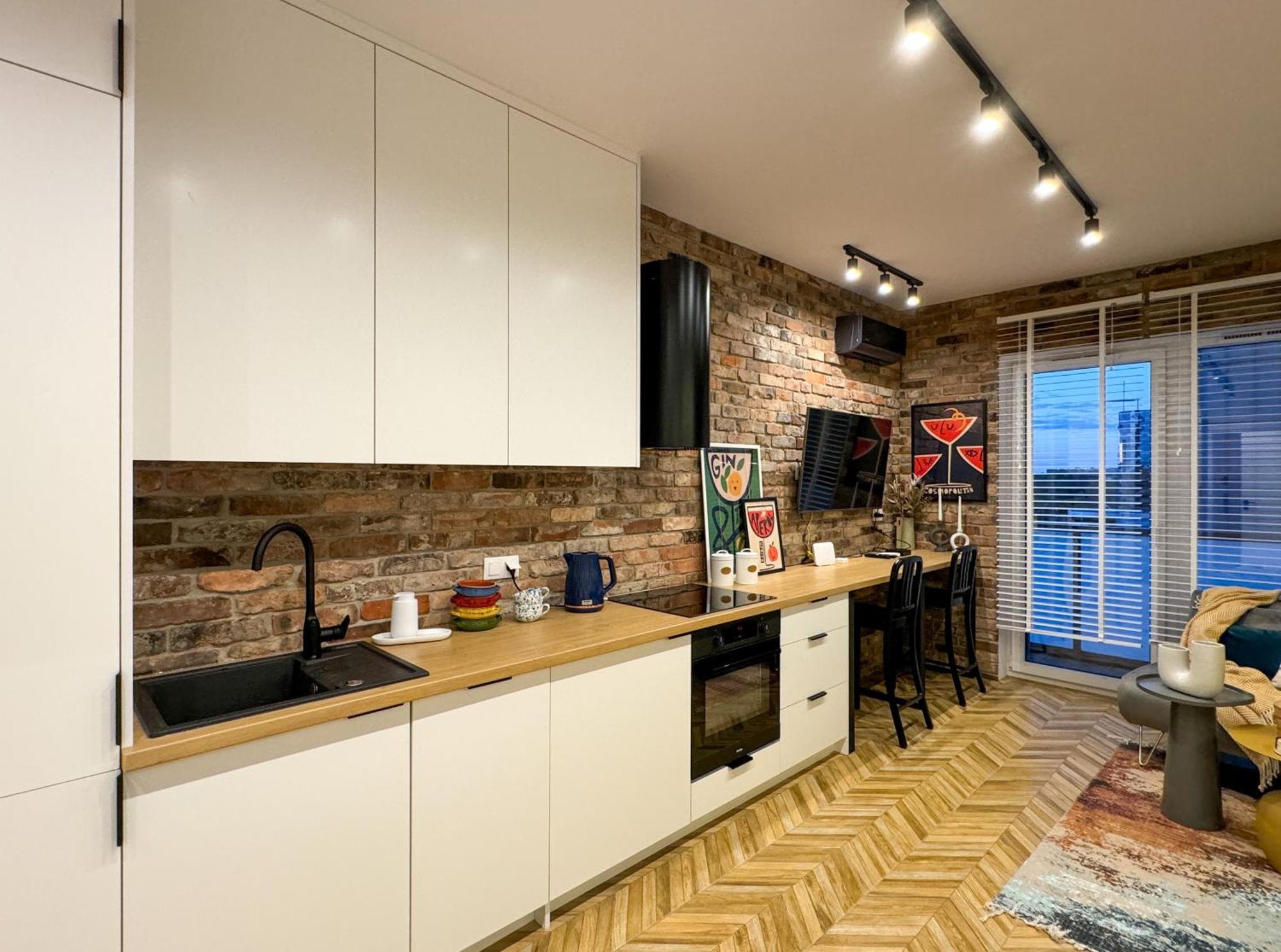 Lakru Apartments Global Office, Free Garage, Self Check-In Katovice Exteriér fotografie